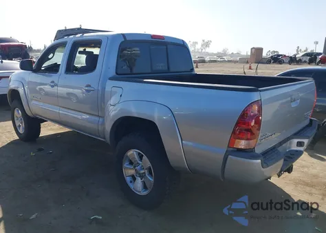 2008 Toyota Tacoma Prerunner V6 z USA, uszkodzony, nr VIN 3TMJU62N58M067089